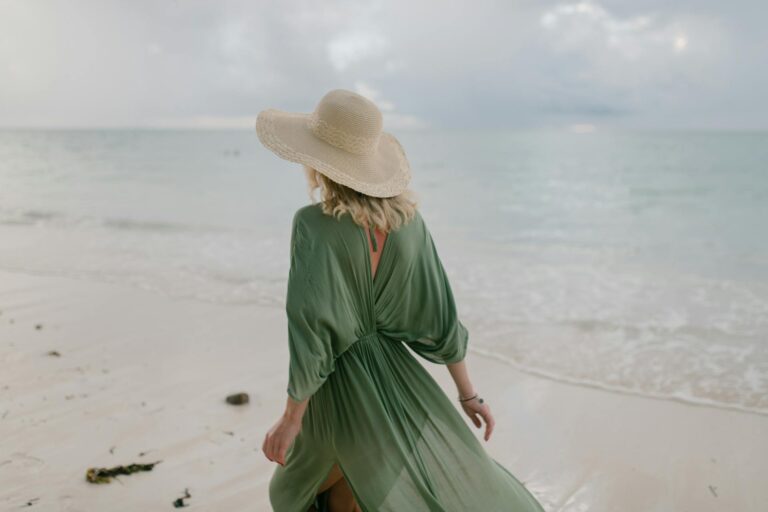 Estilo playero: Cómo lucir increíble en la playa este verano